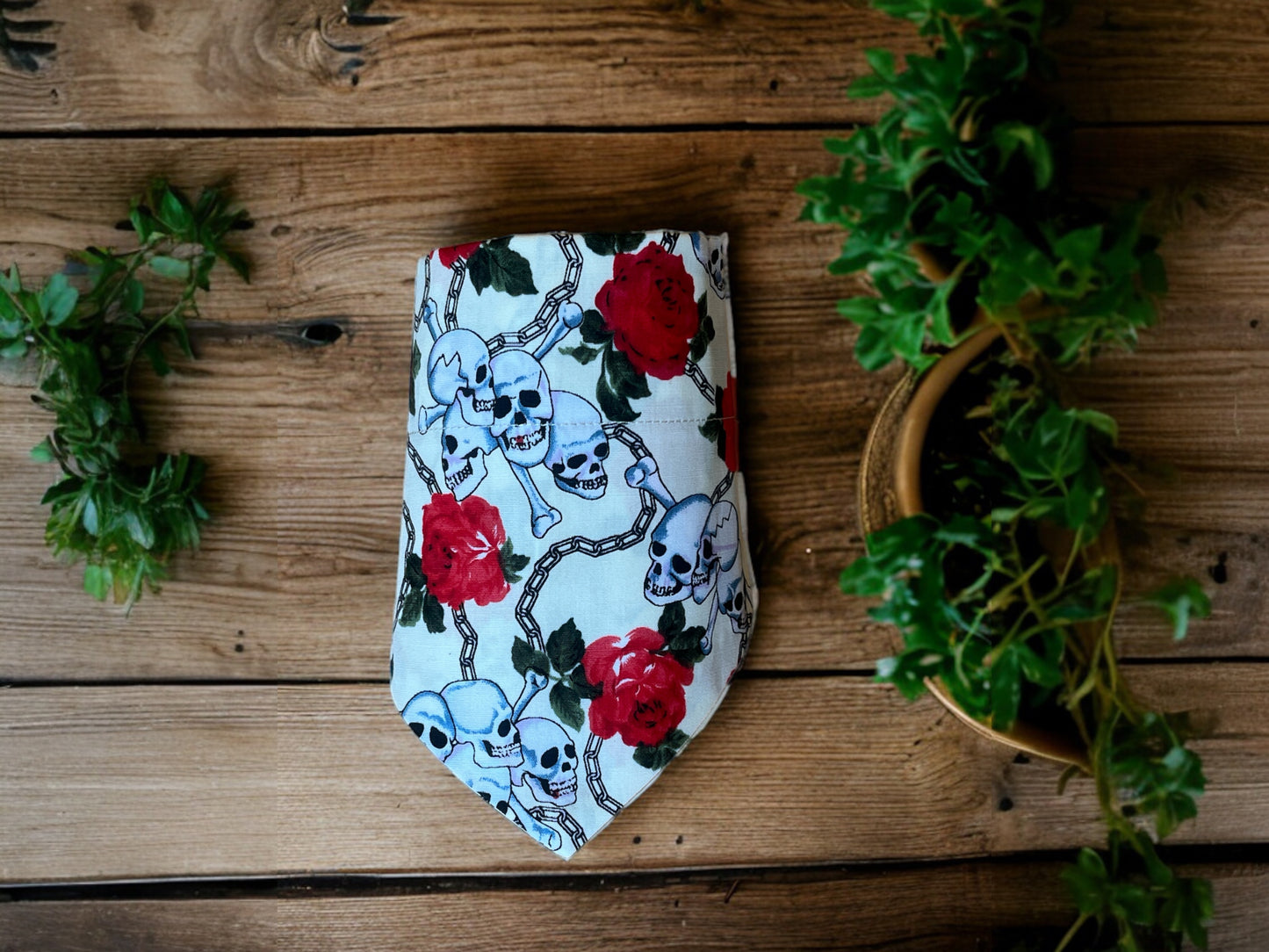 Hand made dog bandana Skulls and Roses - Cream/Red