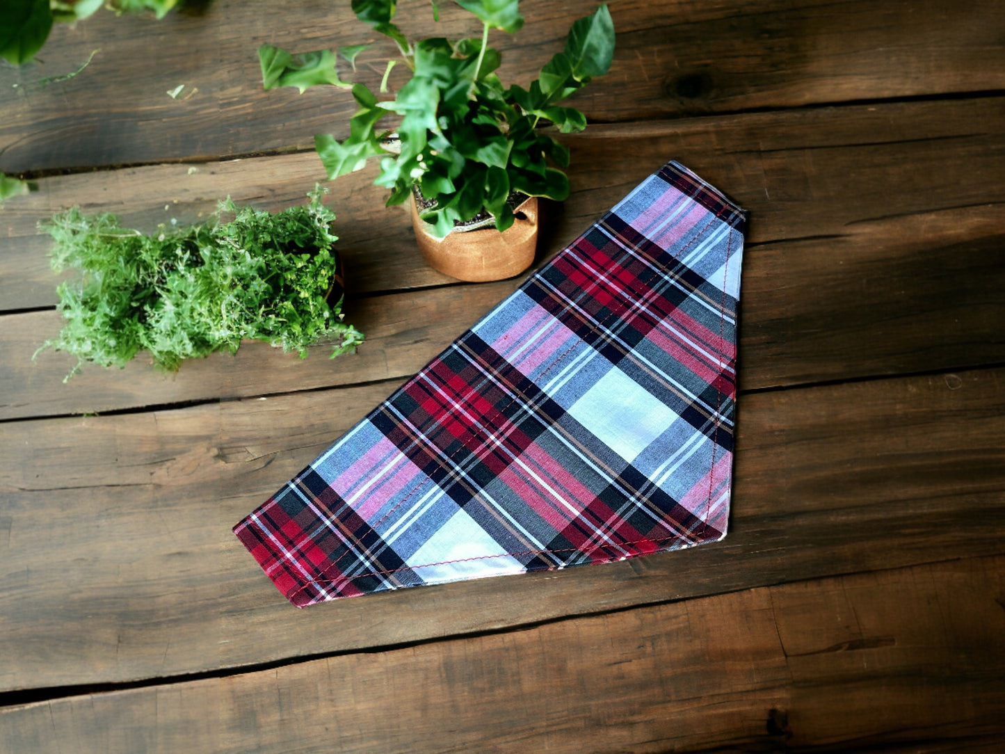 Dog bandana in Argyle Tartan design - Red and White