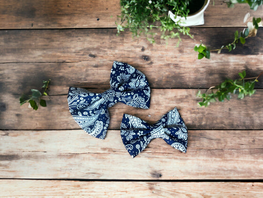 Dog Bow Tie in Paisley fabric - Navy