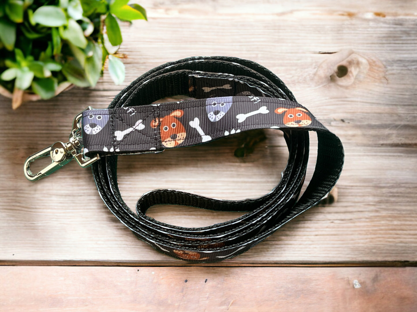 Dog Lead in cute Dog and Bone print - Black and Brown